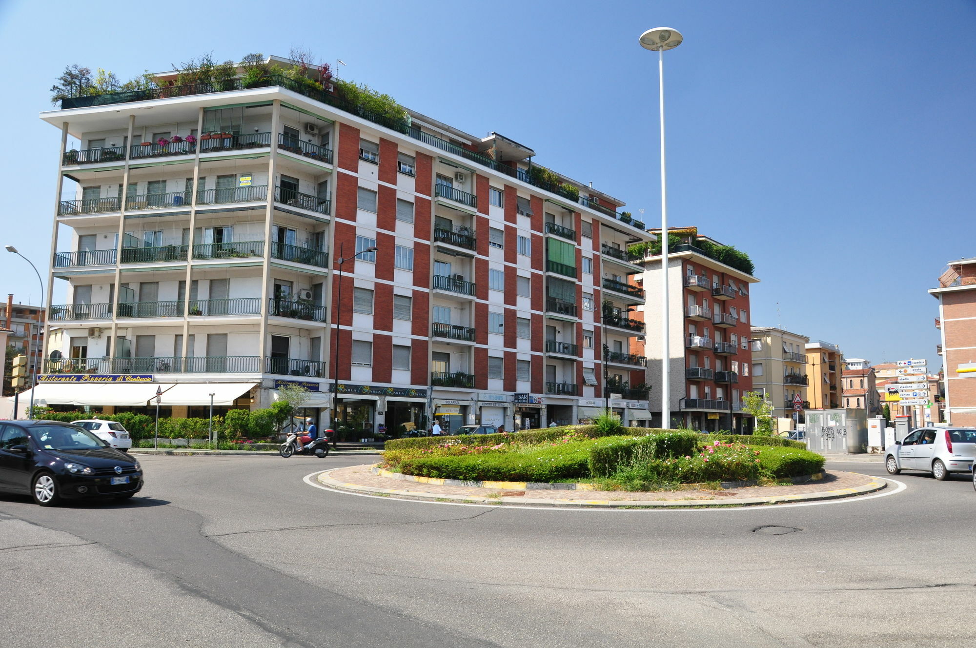 A Casa Di Franci Apartment Parma Exterior photo
