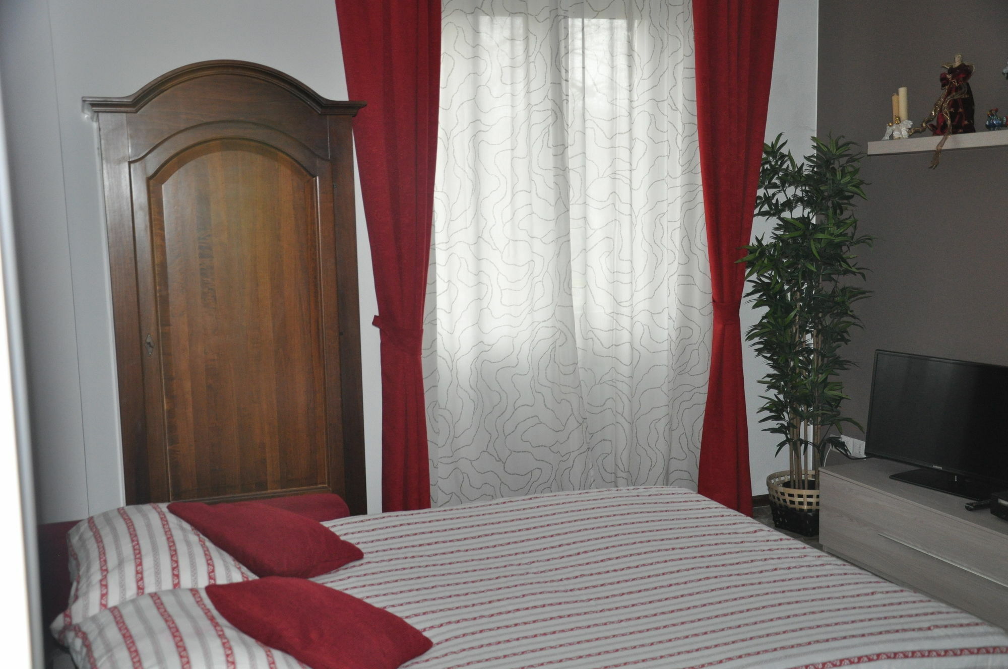 A Casa Di Franci Apartment Parma Exterior photo